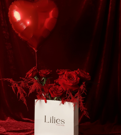 Karton Kutuda Balon&Kırmızı Gül